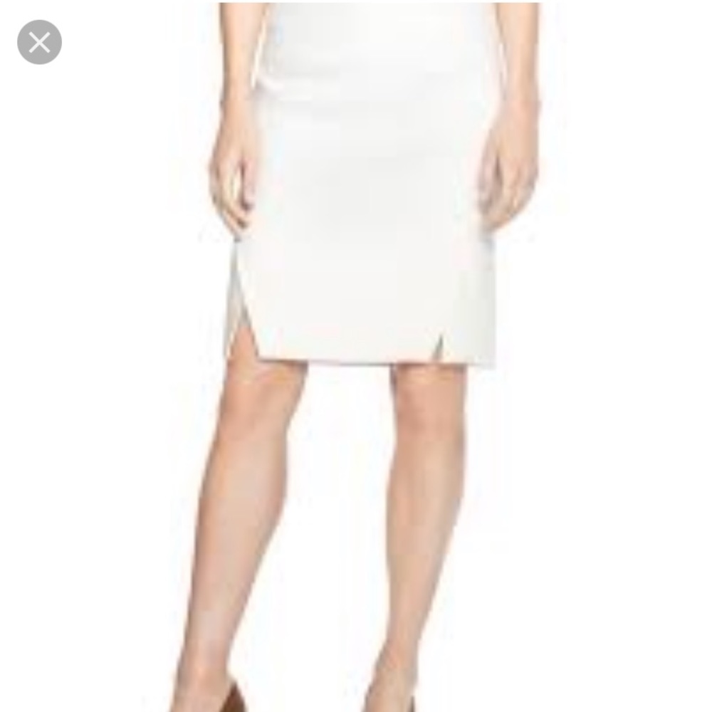 WHBM White Pencil Skirt, Size 4.